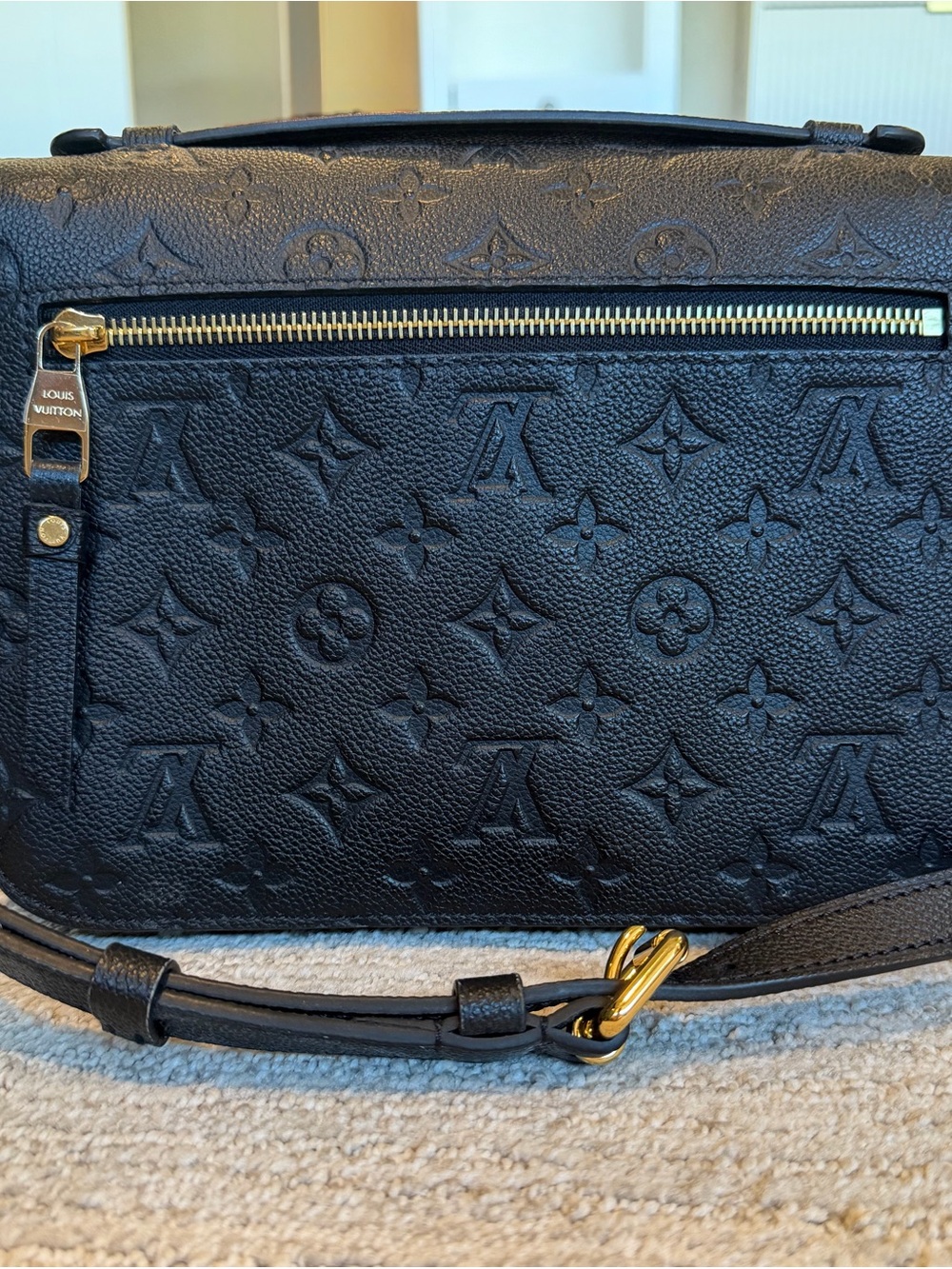 Louis Vuitton Black Pochette Métis Monogram Crossbody - Picture 2 of 8